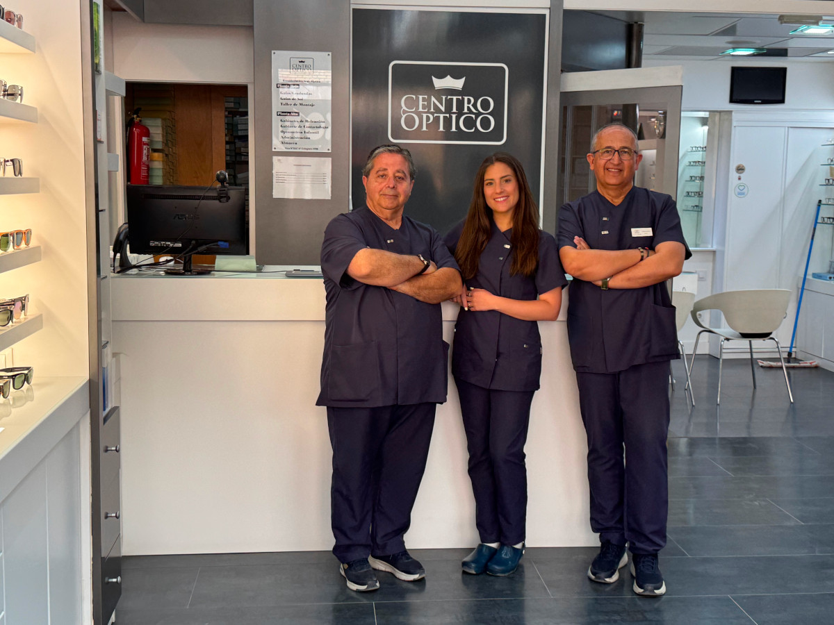 equipo centro optico emperatriz